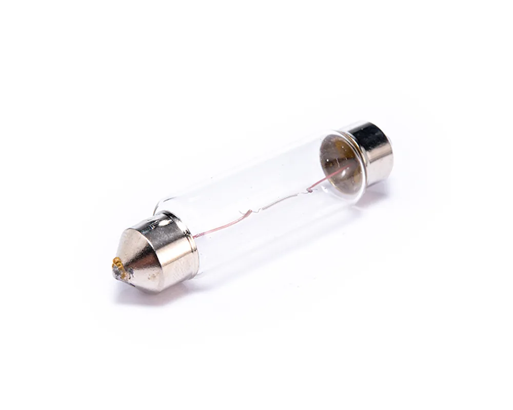 Foco Tipo Fusible Delgado ( 211 ) Para Luz Interior 12 Volts 15 Watts... TOTAL PARTS 04481
