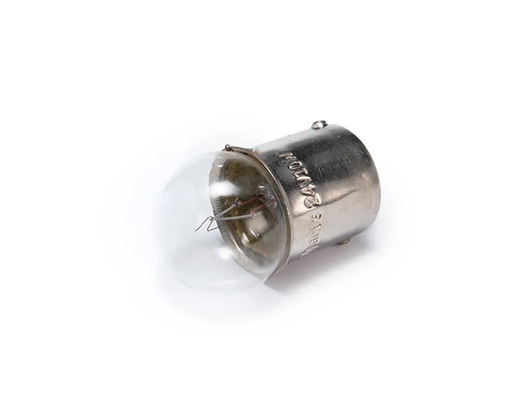 Foco 67 10 Watts 24 Volts Color Claro 1 Polo Patas Parejas TOTAL PARTS 04503