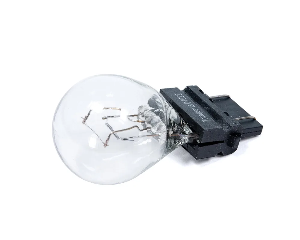 TP-04622 — Foco 3157 27/7 watts 12 volts color claro 2 filamentos TOTAL PARTS 04622