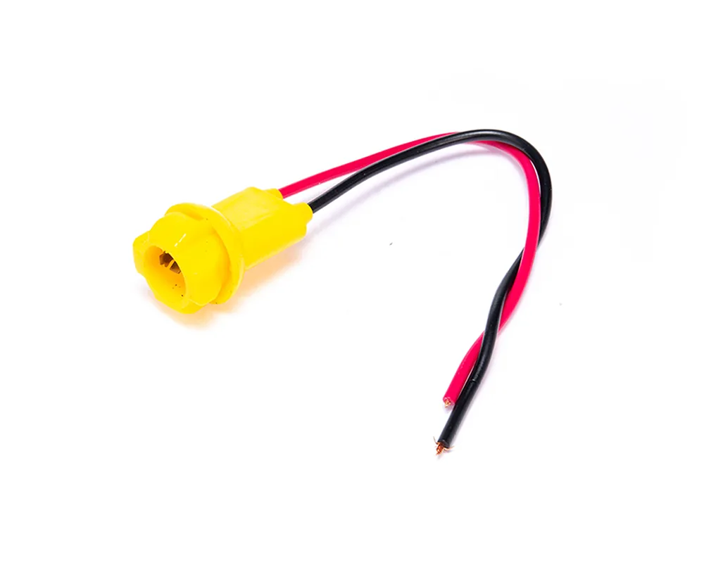 TP-06645 — ARNES ( CONECTOR ) SOCKET ( UNIVERSAL ) PARA FOCO PELLIZCO CORTO TOTAL PARTS 06645